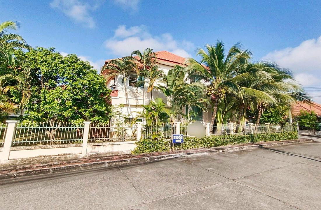 picture Call : 093-140-2041 Corner house 2-storey, Doi Suthep Mountain View in Hangdong, Chiang Mai Near Big C Hangdong - 2/13