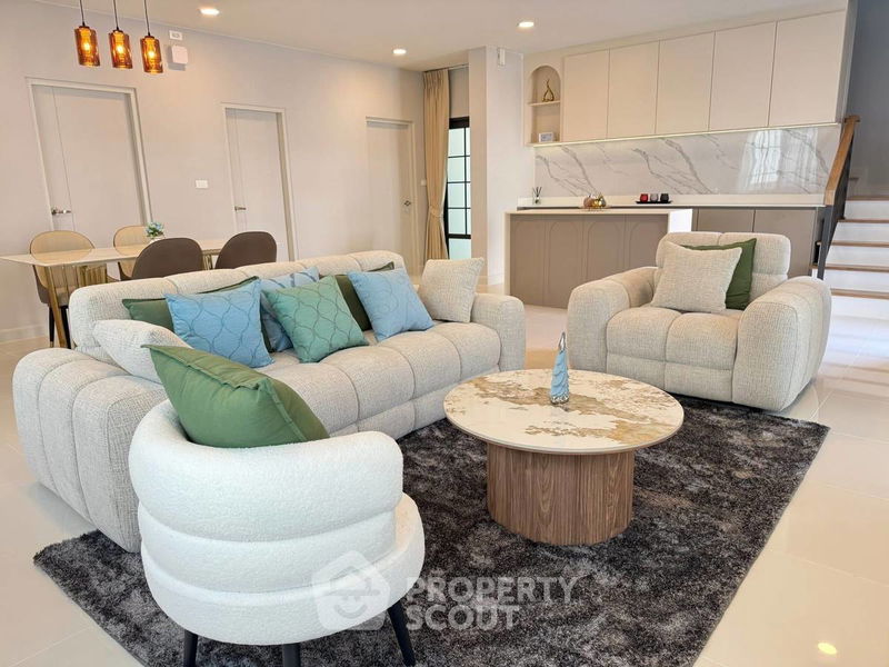 ขายบ้านเดี่ยว : บ้าน 3-ห้องนอน ที่ เซนโทร บางนา ใน บางแก้ว (ID 2457879)