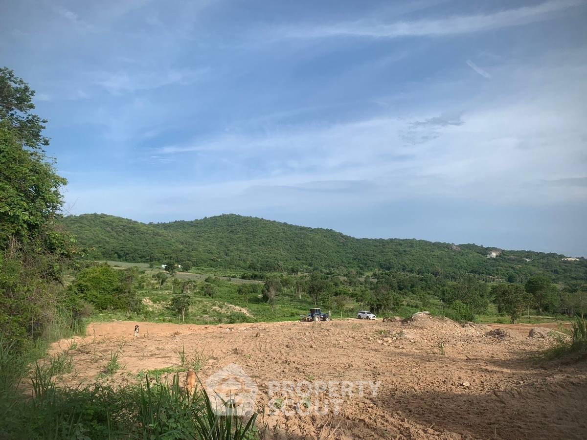 รูป ที่ดินสำหรับปล่อยขาย 1,116 ตารางเมตร แถว ใน ทับใต้ (ID 2080040) - รูปที่ 5/6