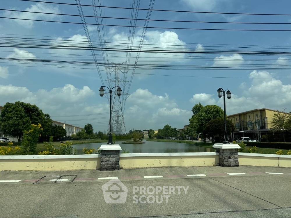 รูป ทาวน์เฮาท์ 4-ห้องนอน ใกล้ ท่าอากาศยานสุวรรณภูมิ (ID 1994689) - รูปที่ 12/12