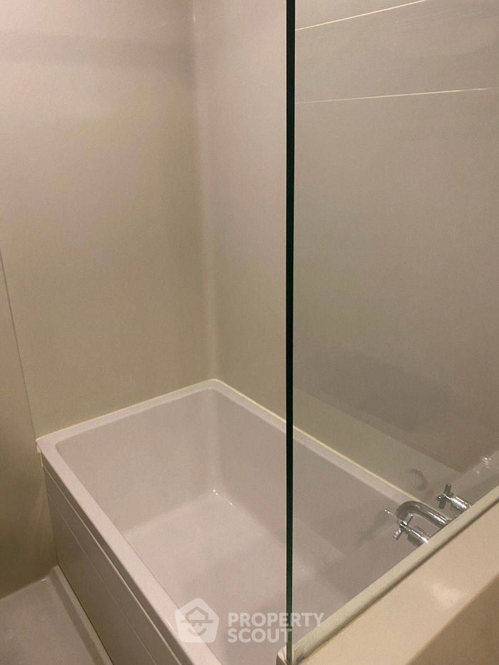 รูป คอนโด 2-ห้องนอน ที่ บลอสซั่ม คอนโด สาทร-เจริญราษฎร์ ใกล้ BTS สุรศักดิ์ (ID 1757082) - รูปที่ 3/12