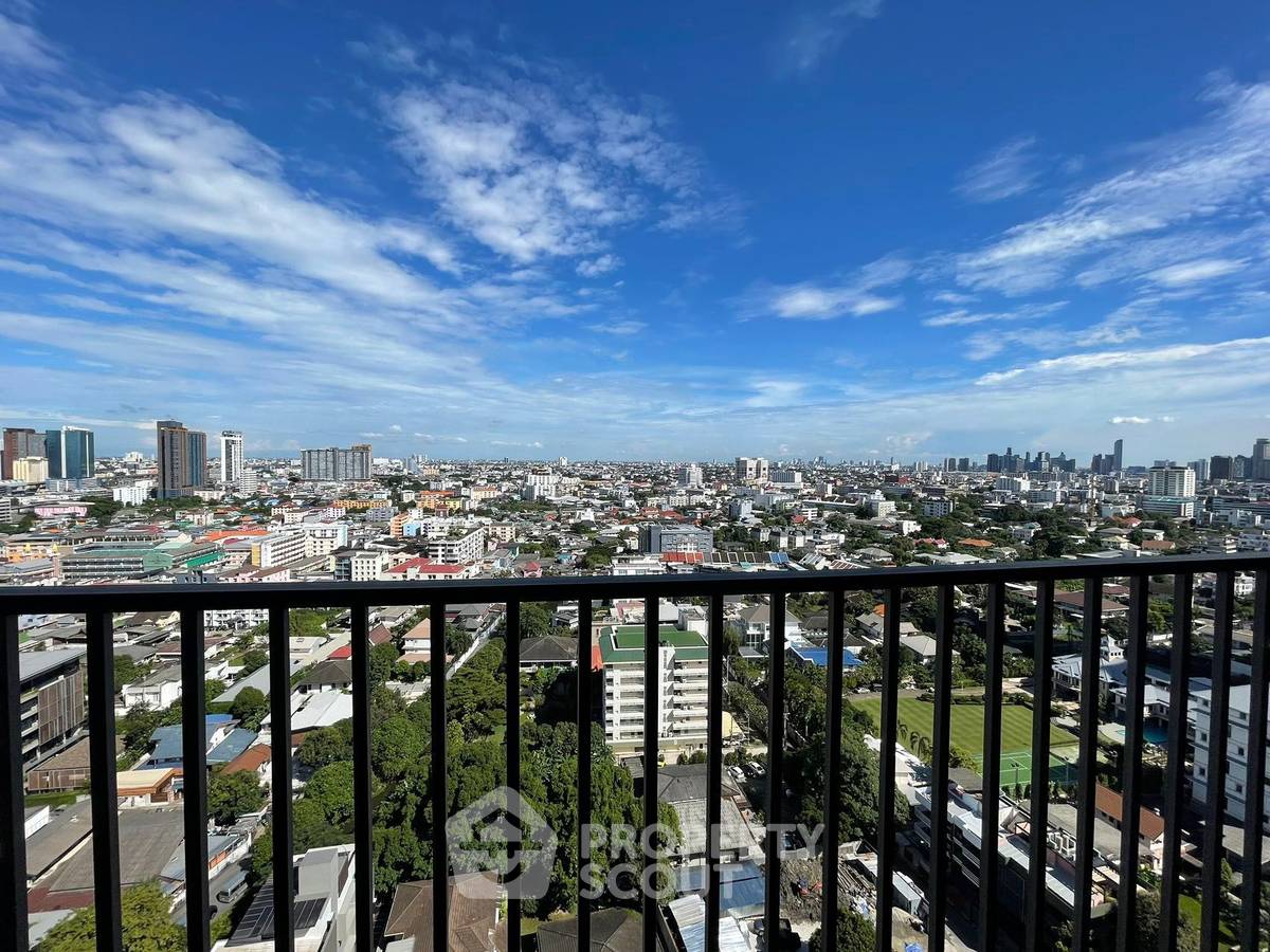 รูป คอนโด 1-ห้องนอน ที่ ซี เอกมัย ใกล้ ARL รามคำแหง (ID 2456213) - รูปที่ 3/12