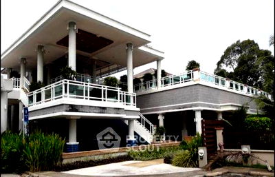 Houses for sale Wat Phra Yai : 4-BR House close to Central Pattaya (ID 2054299)