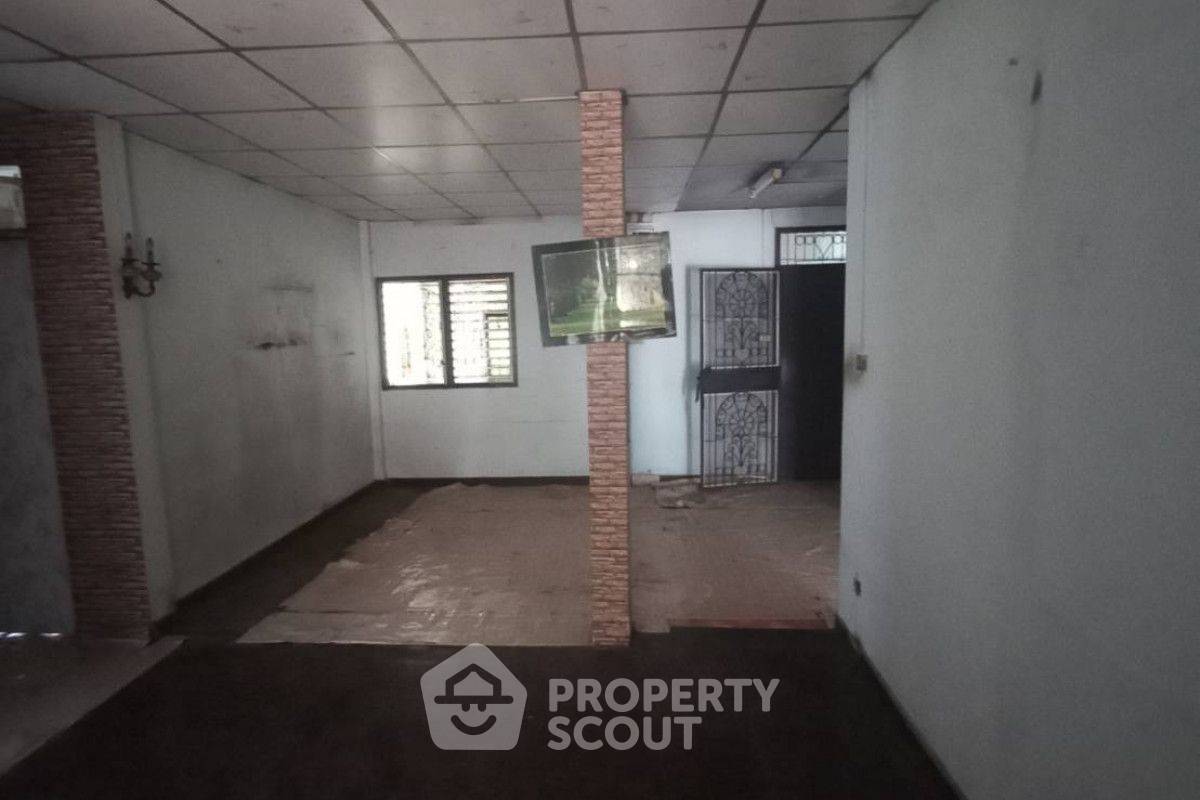 รูป บ้าน 3-ห้องนอน ใน คลองกุ่ม (ID 2131302) - รูปที่ 3/7