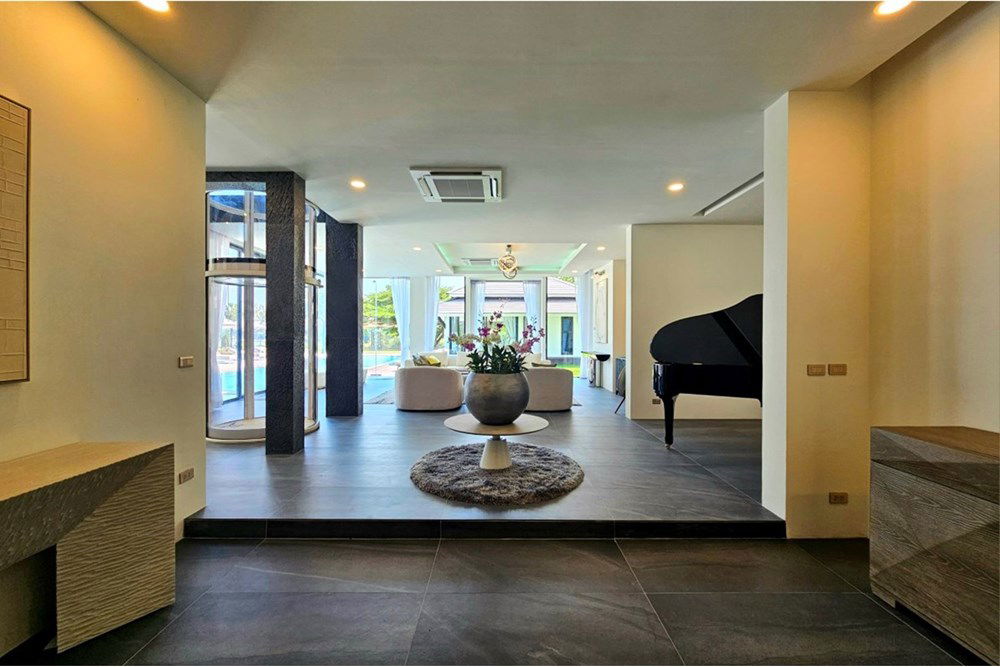 รูป [920601001-451] วิลล่าหรูปาล์มฮิลส์ปรับปรุงใหม่ 4 ห้องนอน 5 ห้องน้ำ - รูปที่ 24/50