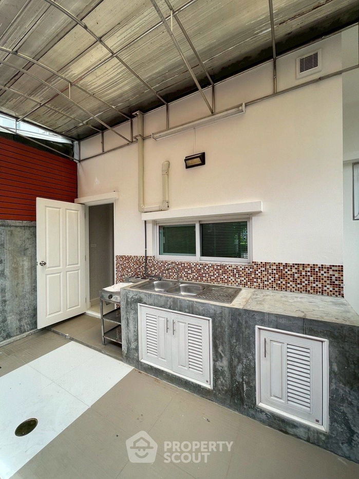 รูป ทาวน์เฮาท์ 3-ห้องนอน ใน ท่าทราย (ID 2172483) - รูปที่ 20/30