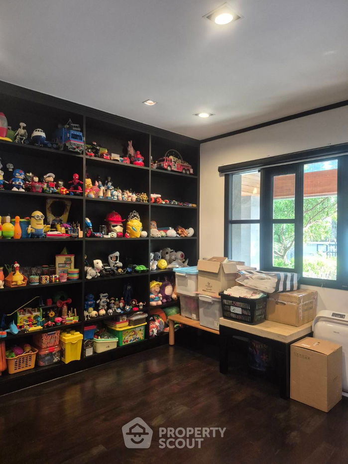 picture 4-BR House in Nuan Chan (ID 2456436) - 37/43