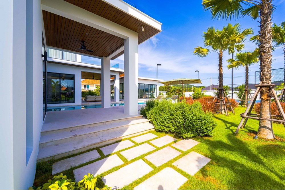 รูป [920601001-697] ขายวิลล่าหรูพร้อมสนามเทนนิส 4 ห้องนอน 4 ห้องน้ำ ในซอย 70 ของ huahin - รูปที่ 31/108