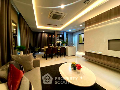 Houses for sale Airport Link Lat Krabang : 3-BR House at Mantana Motorway-New Krungthepkreetha close to Suvarnabhumi Airport (ID 2048315)