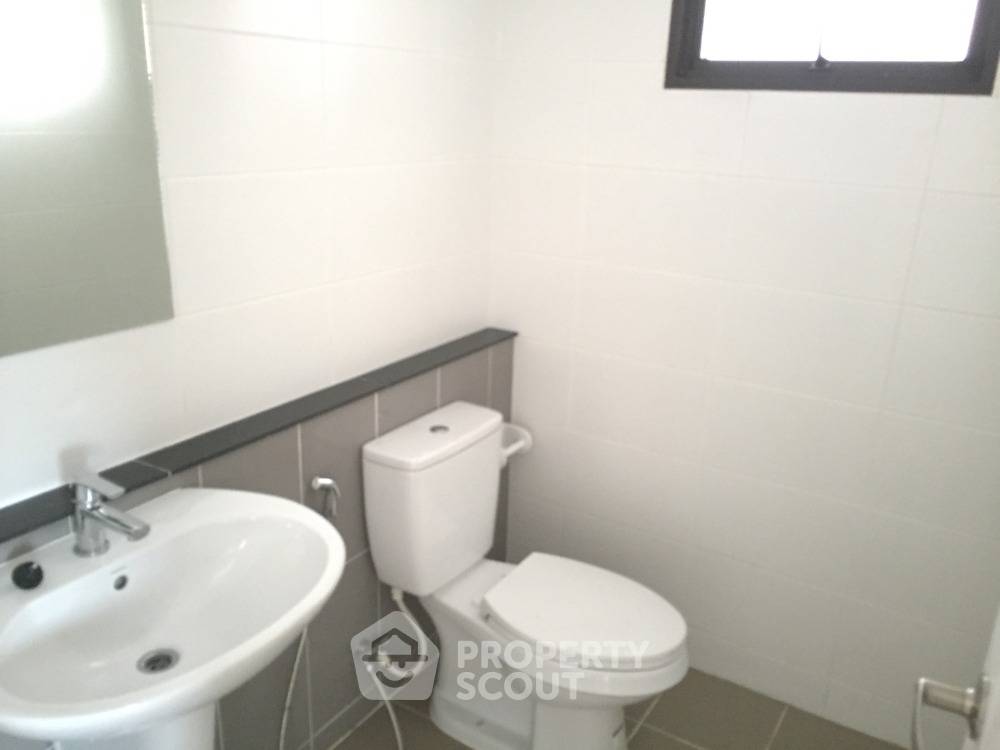 รูป บ้าน 3-ห้องนอน ที่ โกลเด้น วิลเลจ บางนา-กิ่งแก้ว ใกล้ ท่าอากาศยานสุวรรณภูมิ (ID 1847773) - รูปที่ 12/23