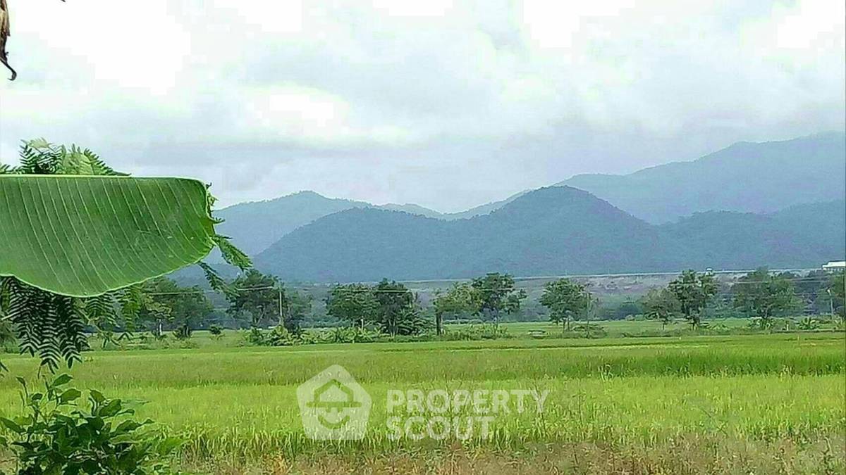 รูป ที่ดินสำหรับปล่อยขาย 8,048 ตารางเมตร แถว ใน สบเปิง (ID 1540121) - รูปที่ 3/8