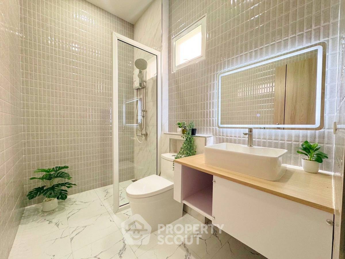 รูป วิลล่า 4-ห้องนอน ใกล้ เมืองพัทยา (ID 2111996) - รูปที่ 13/14