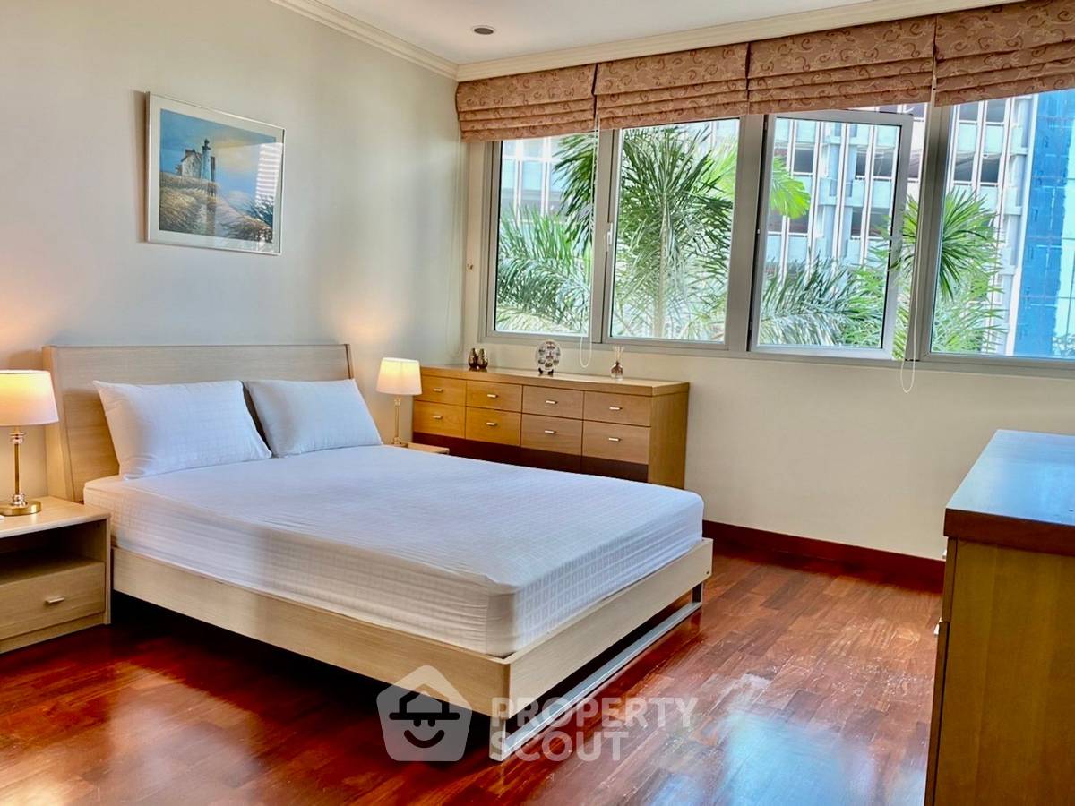 picture Novel 2-BR Condo at The Star Estate @ Narathiwas Condominium in Chong Nonsi (ID 1150993) - 4/12