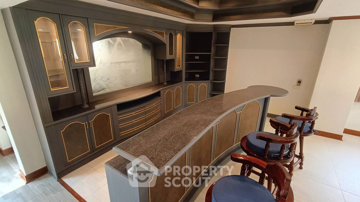 รูป บ้าน 4-ห้องนอน ใกล้ เมืองหัวหิน (ID 2018222) - รูปที่ 10/33