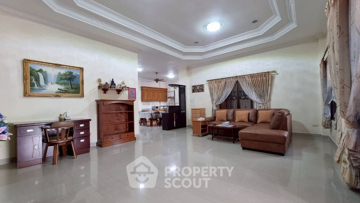 รูป บ้าน 3-ห้องนอน ที่ พรเทพ การ์เด้น วิลล์ 6 ใกล้ เมืองพัทยา (ID 2110440) - รูปที่ 3/23