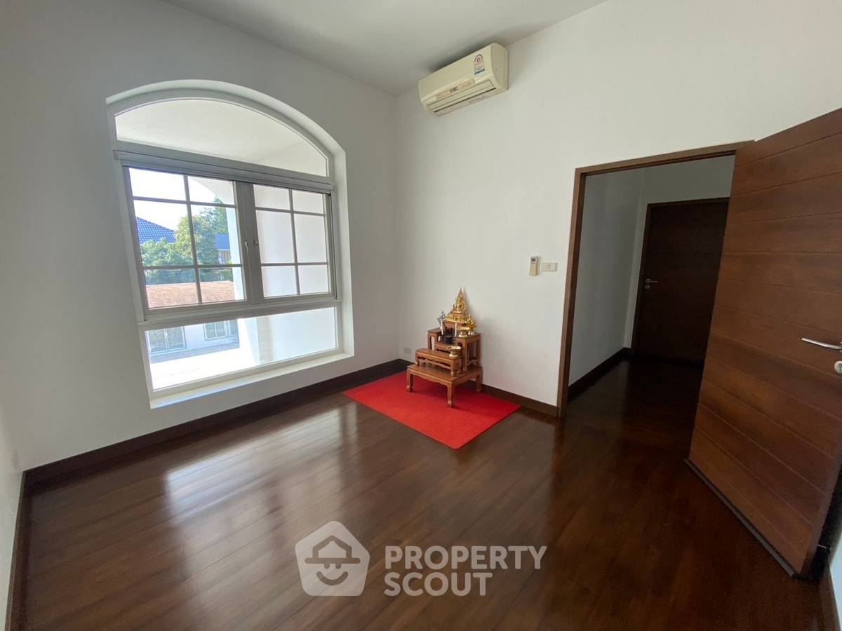 รูป บ้าน 4-ห้องนอน ใน บ้านใหม่ (ID 2005439) - รูปที่ 27/38