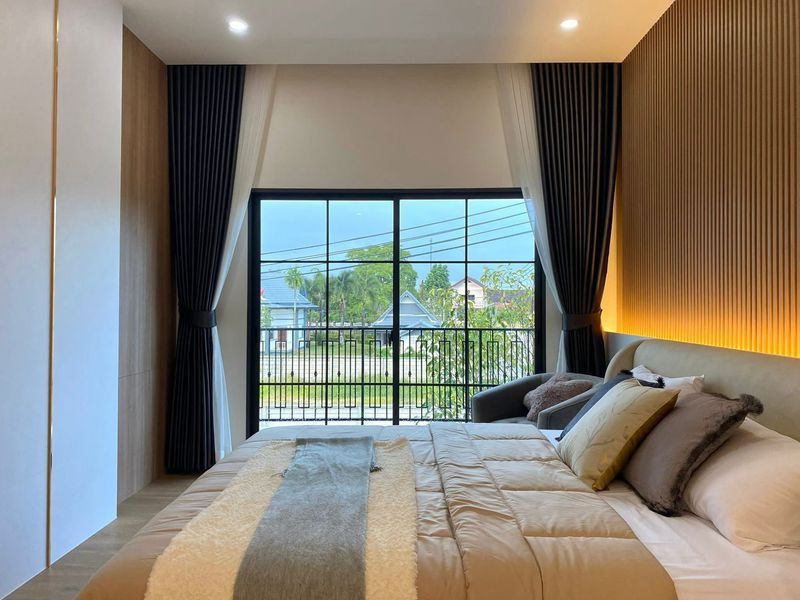 picture Beautiful house for sale in Pattaya, very luxurious, modern design, great location, near Jomtien Beach. - 19/19