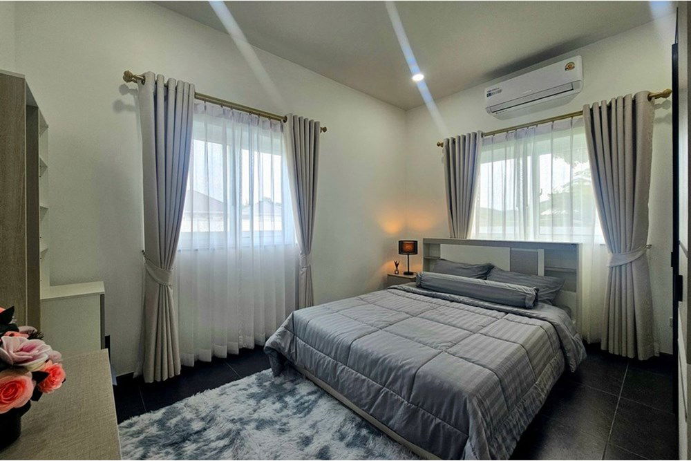 picture [920601001-693] Spacious Family Villa, 3 Bed 3 Bath in Hua Hin Soi 70 For Sale - 38/44