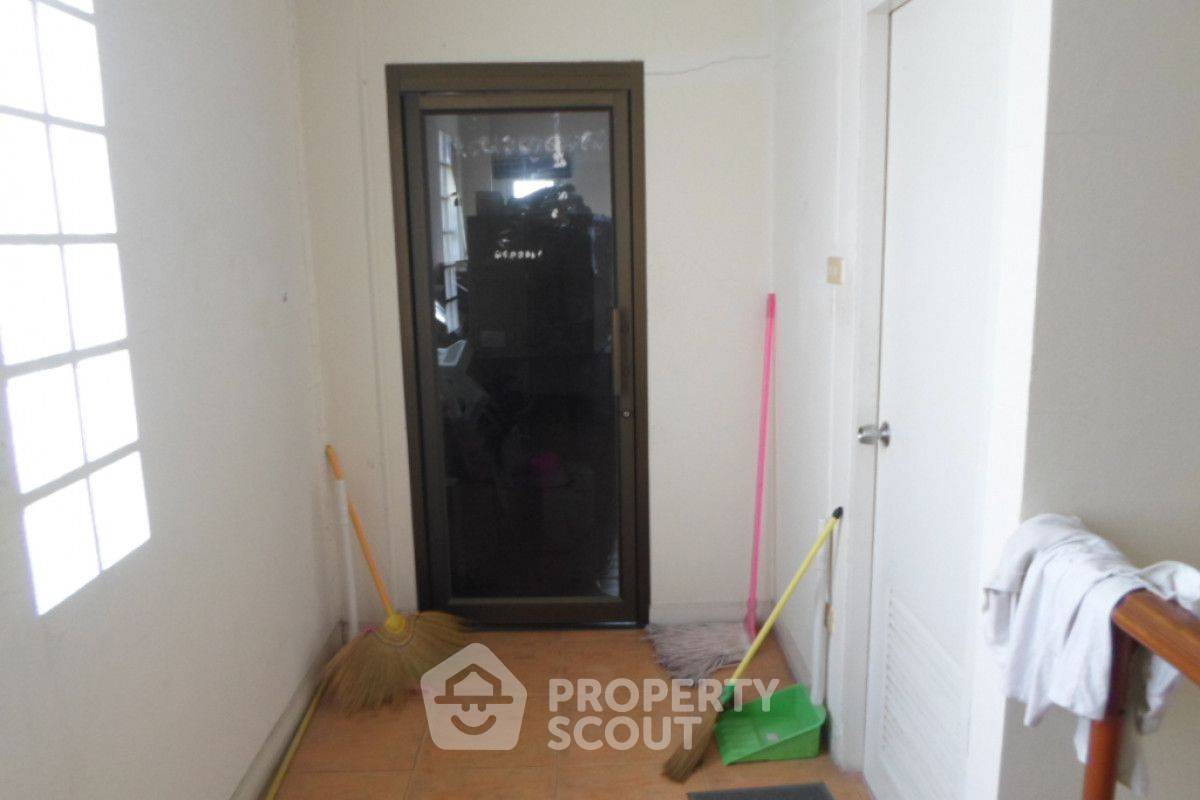 รูป ทาวน์เฮาท์ 6-ห้องนอน ใน แพรกษาใหม่ (ID 2028189) - รูปที่ 4/5