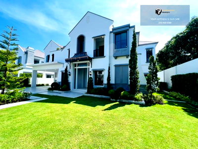 Houses for rent Bangkok : Nantawan Rama 9-New Krungthepkreetha | Luxury French-style home in the heart of Krungthepkreetha #2025120113286