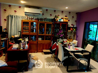 Houses for sale Bangkok : 3-BR House at Perfect Place Phatthanakan-Srinakarin in Prawet (ID 1218203)