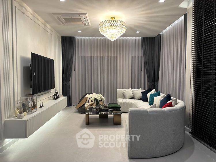 รูป บ้าน 5-ห้องนอน ใน คลองสามประเวศ (ID 2455520) - รูปที่ 3/11