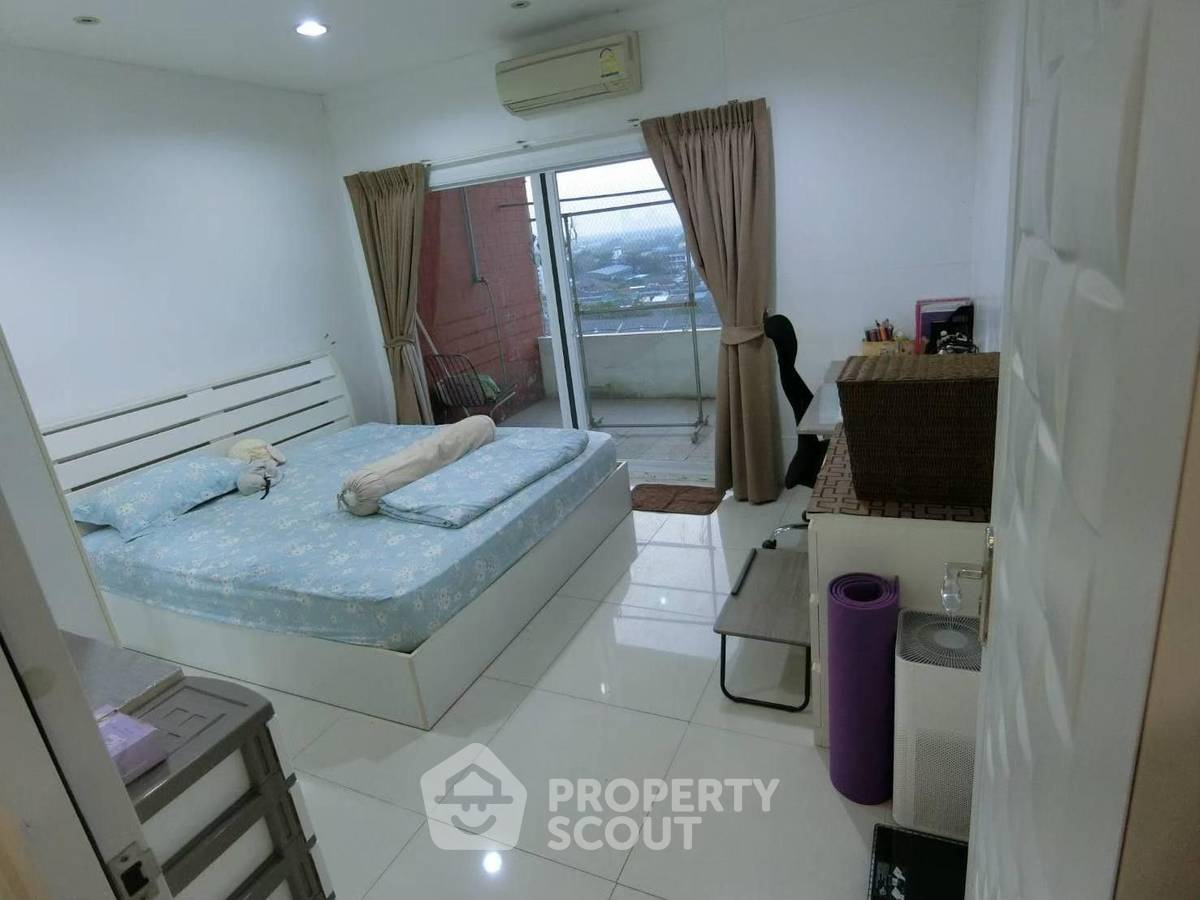 picture 2-BR Condo at Country Complex Bangna near BTS Bang Na (ID 1267410) - 20/33