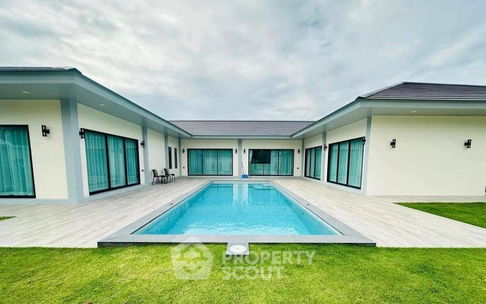 4-BR Villa close to Huai Yai (ID 2056672)