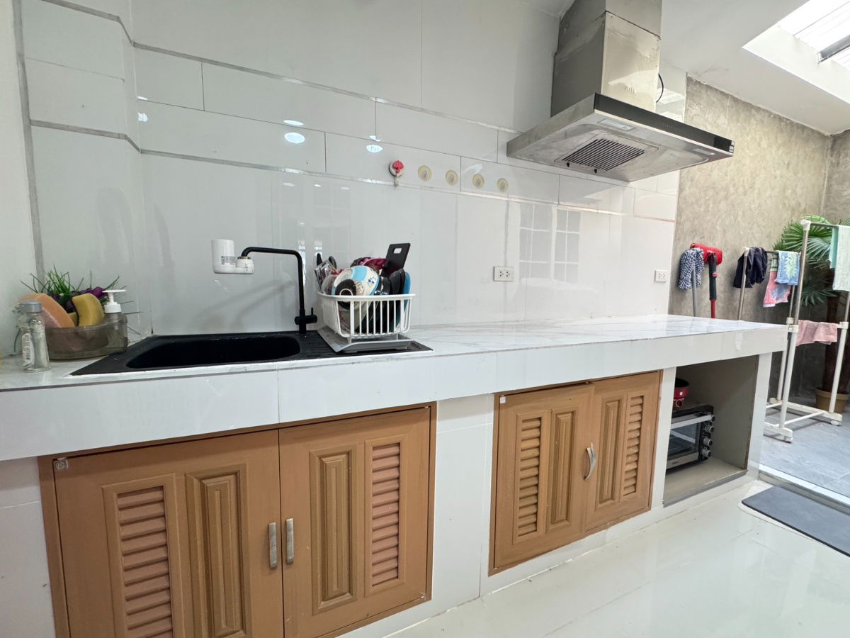 picture Front Project Location! Townhome for Sale – Golden Town Ramintra–Khubon Project English-style Townhome in a High-Potential Area, Ramintra Zone, - 11/20