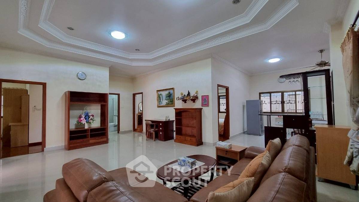 รูป บ้าน 3-ห้องนอน ที่ พรเทพ การ์เด้น วิลล์ 6 ใกล้ เมืองพัทยา (ID 2110440) - รูปที่ 4/23