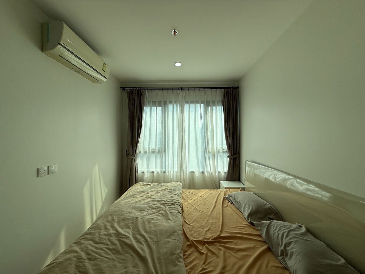 รูป 🔥 คุ้มมาก! ทำเลอโศก เดินทางง่ายสุด🔥 ไลฟ์ อโศก / 1 ห้องนอน ZC093 - รูปที่ 11/15