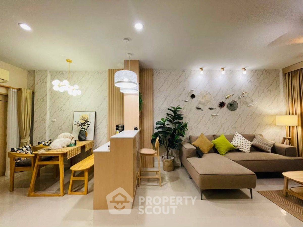 picture 3-BR Townhouse in Suan Luang (ID 2455576) - 11/16