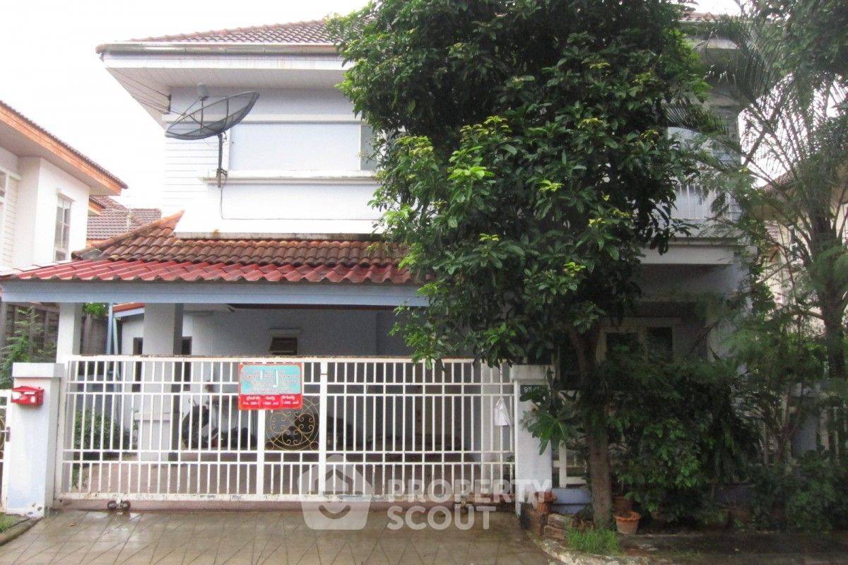 picture 3-BR House in Bang Chan (ID 2098543) - 2/5