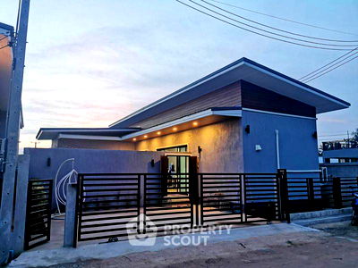 บ้านเดี่ยว ตลาดนัด เเยกเจ : วิลล่า 2-ห้องนอน ใน สัตหีบ (ID 2135634)