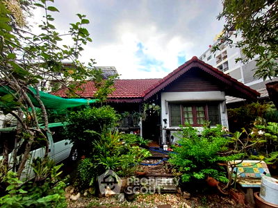 Houses for sale Bang Khae : 2-BR House near MRT Lak Song (ID 1512832)