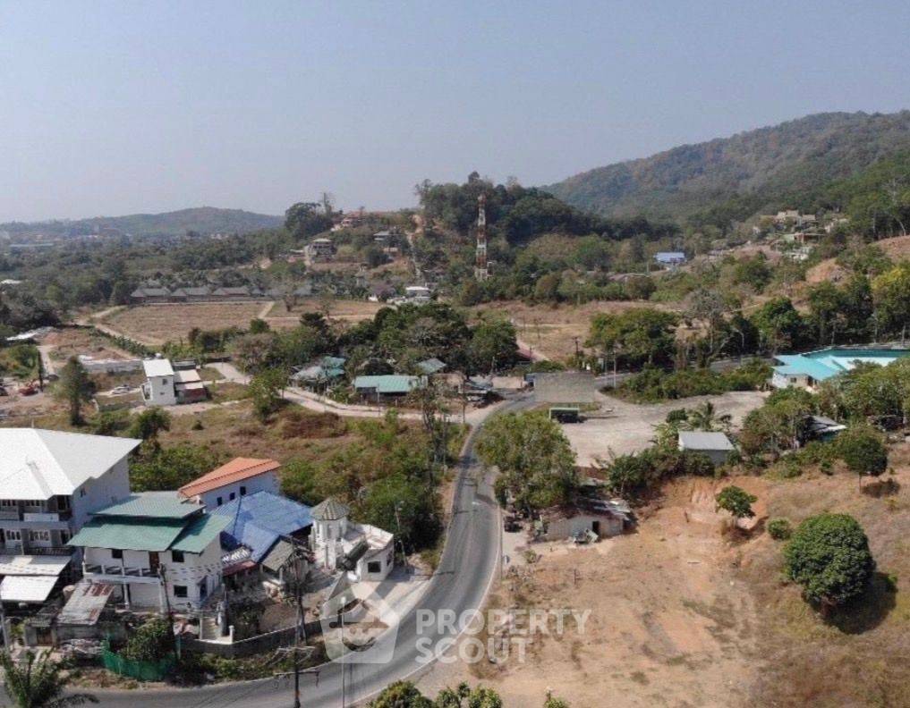 รูป ที่ดินสำหรับปล่อยขาย 9,500 ตารางเมตร แถว ใน ราไวย์ (ID 2096213) - รูปที่ 2/5