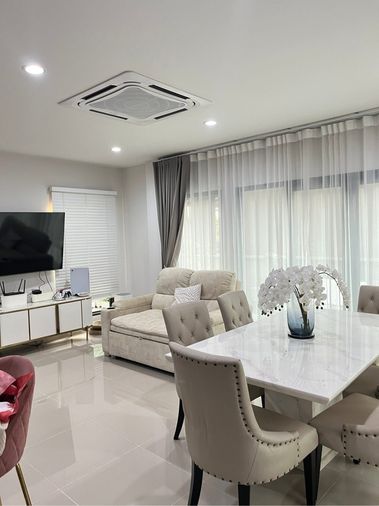 ให้เช่าบ้านเดี่ยว 4 ห้องนอน 219 ตร.ม. 36.2 ตร.ว. บ้านกลางเมือง ดิ อิดิชั่น พระราม 9 - กรุงเทพกรีฑา