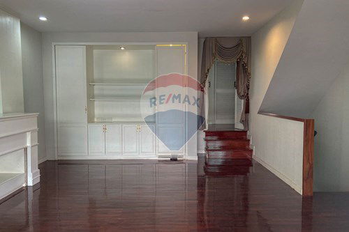 picture [920071049-1180] townhouse for rent thonlgor and ekkamai sukhumvit road - 6/23