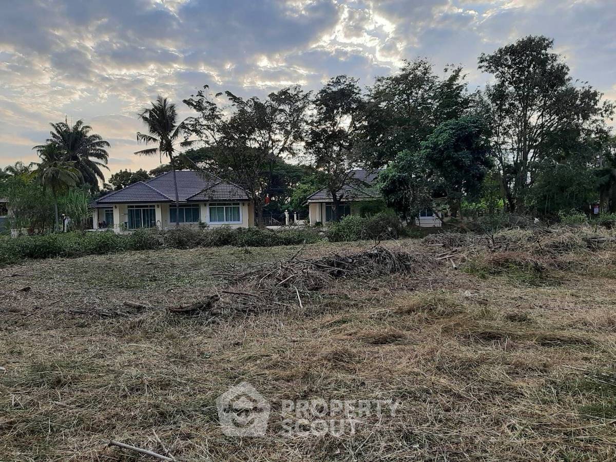 รูป ที่ดินสำหรับปล่อยขาย 2,018 ตารางเมตร แถว ใน ตลาดขวัญ (ID 1944285) - รูปที่ 9/9