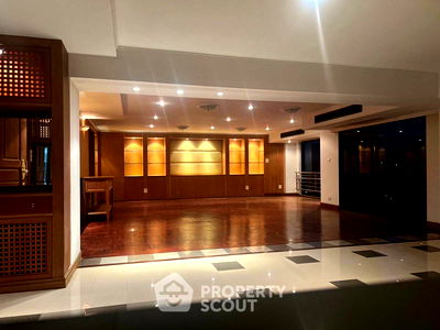 ขายคอนโด : คอนโด 4-ห้องนอน ที่ รีเจ้นท์ ศรีนครินทร์ ทาวเวอร์ ใกล้ ARL หัวหมาก (ID 2028899)