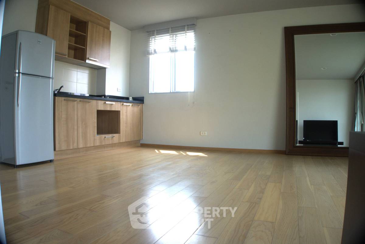 รูป คอนโด 1-ห้องนอน ที่ ไฮฟ์ สุขุมวิท 65 ใกล้ BTS เอกมัย (ID 1531315) - รูปที่ 2/9