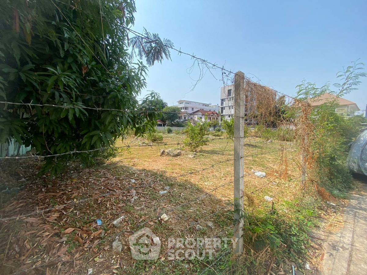 รูป ที่ดินสำหรับปล่อยขาย 1,940 ตารางเมตร แถว ใน จอมพล (ID 2060229) - รูปที่ 11/13