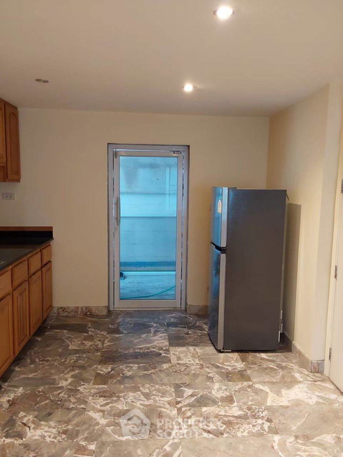 picture 2-BR House close to Pattaya South (ID 2146680) - 4/11