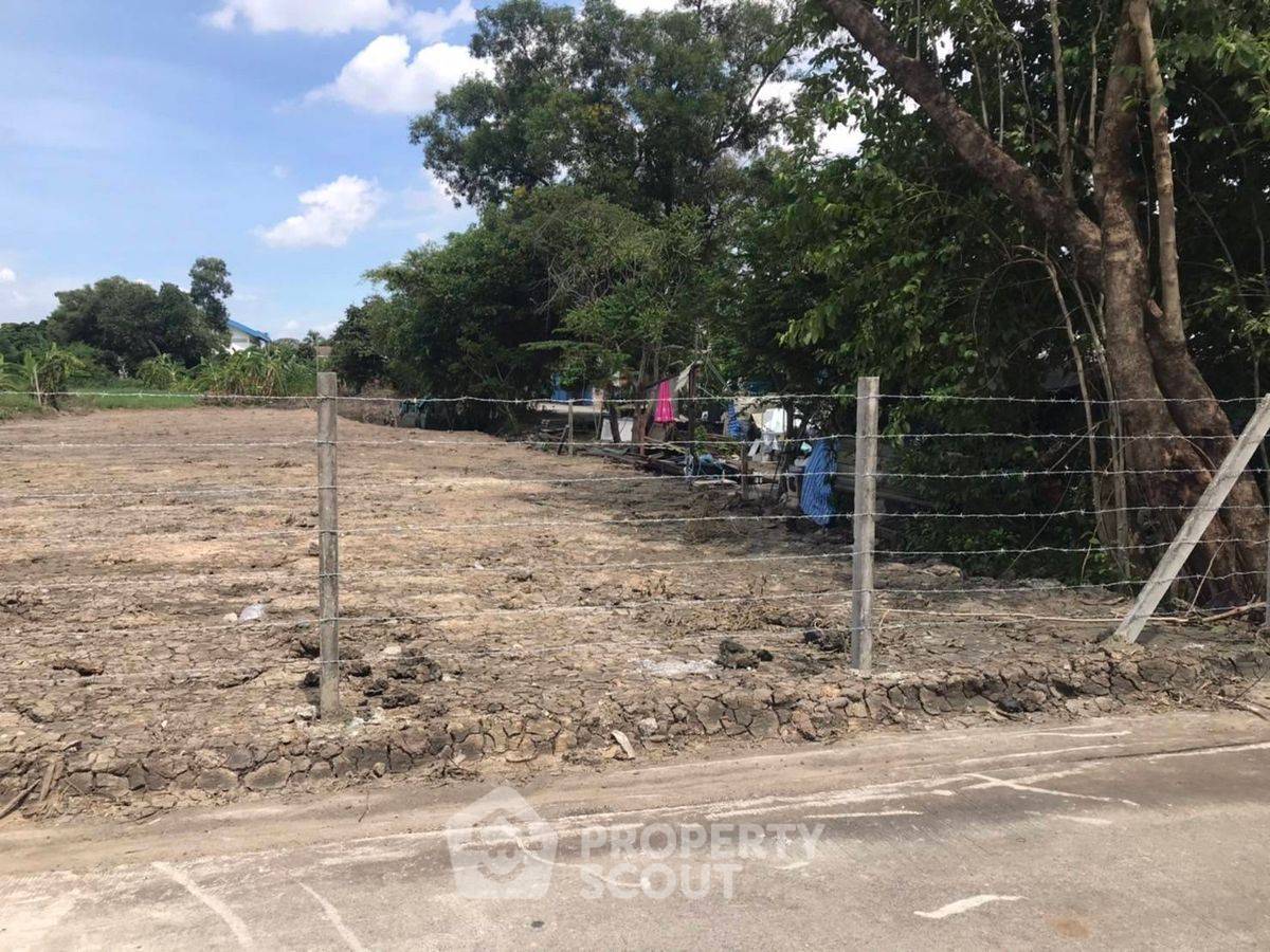 รูป ที่ดินสำหรับปล่อยเช่าและปล่อยขาย 1,052 ตารางเมตร แถว ใน อนุสาวรีย์ (ID 2277904) - รูปที่ 3/4