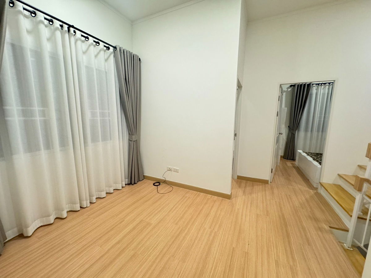 picture Two-storey detached house for sale  4 bedrooms 3 bathrooms and 3 parkings. - 24/26