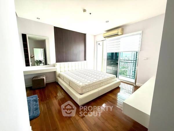picture 1-BR Condo at Hive Sathorn near BTS Krung Thon Buri (ID 2338035) - 4/15