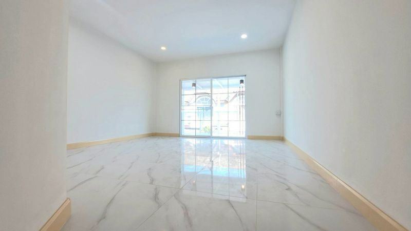 picture Townhouse for sale, Monwadi Village - Wat Lat Pla Duk, Land area 16 square wah, 3 bedrooms 2 bathrooms, Fully furnished - 18/19