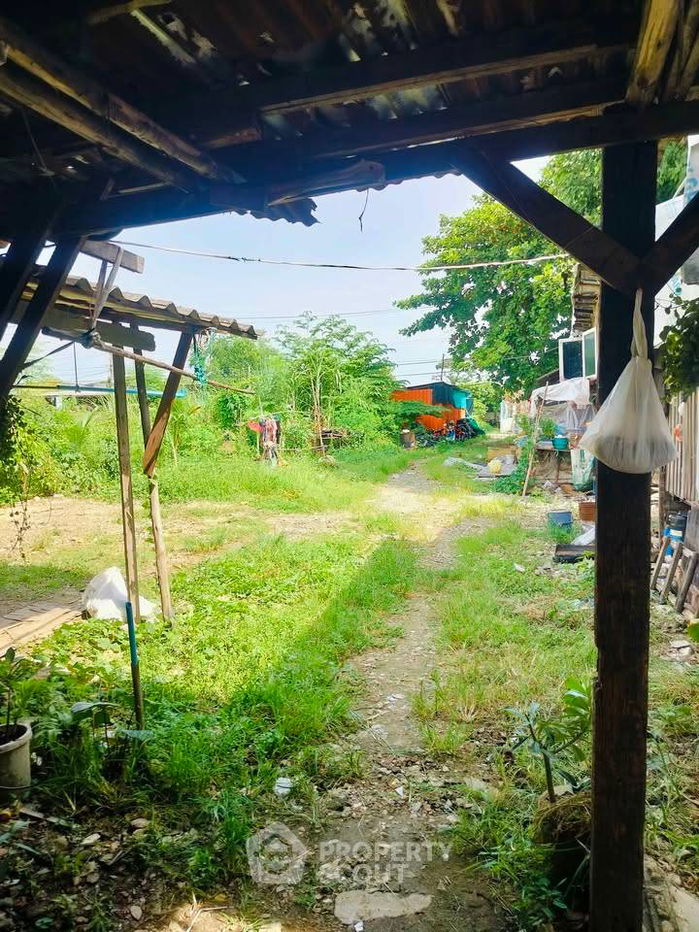 picture 796 m² Land for Sale in Khlong Sam Prawet (ID 2432547) - 2/4