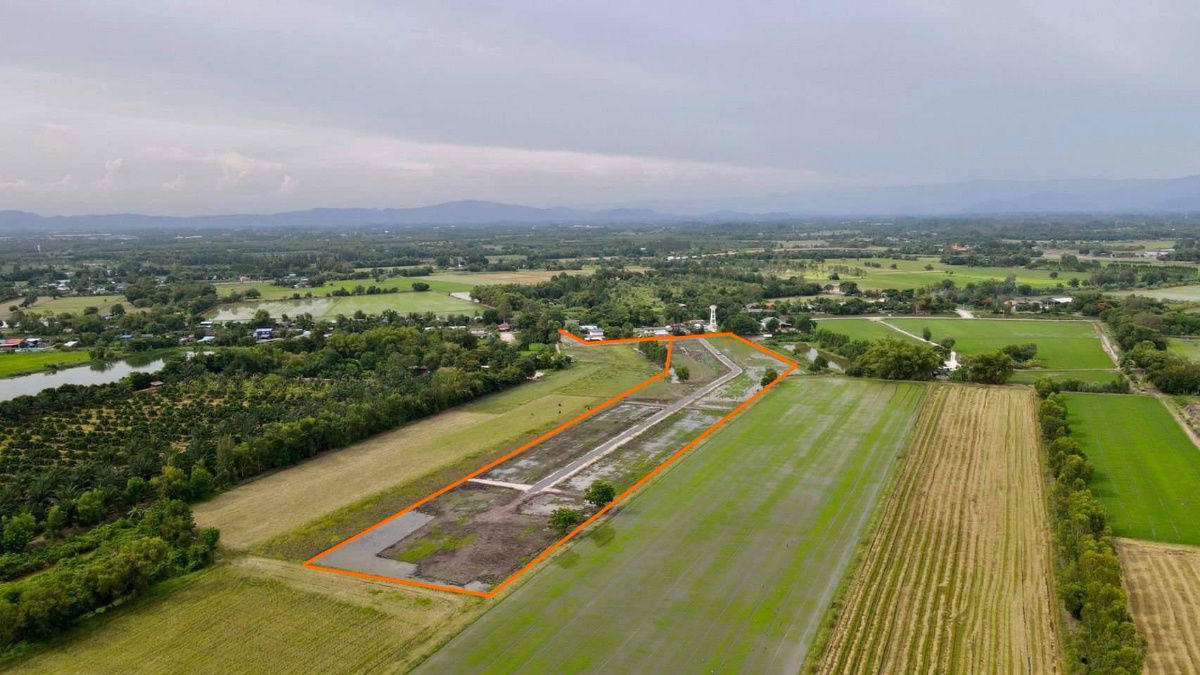 picture Ban Na Ban Phrik Subdistrict Ban Na Nakhon District 2-200 sq m450,000 baht7 km from the 4-lane road Wihan Daeng water and electricity included,  - 13/19