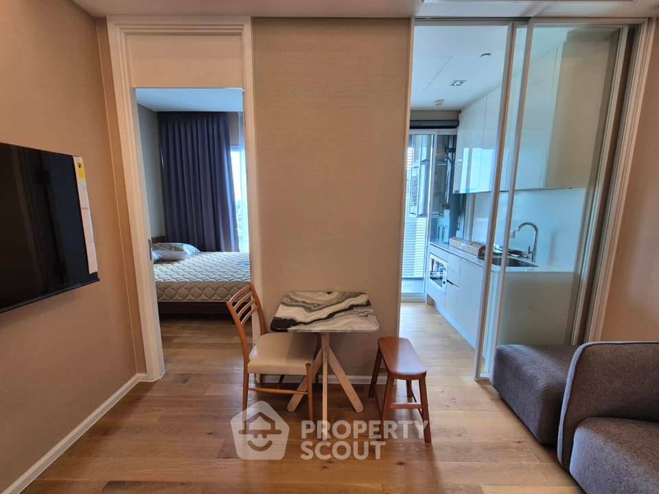 รูป คอนโด 1 ห้องนอน The Saint Residences ชั้น 40 ขนาด 31 ตร.ม. ใกล้ MRT พหลโยธิน 100 ม. (ID 2014811) - รูปที่ 1/6